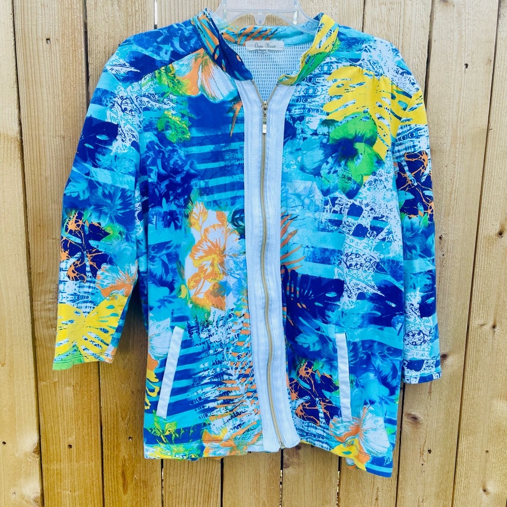 Onque Woman Jacket zip up in front Size 1XL